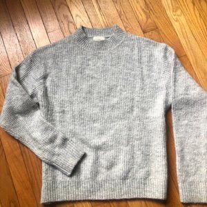 H&M super soft light gray sweater small